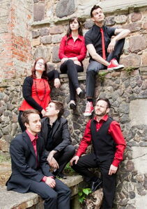 Das Ensembles des Kabarett "CAT-stairs"