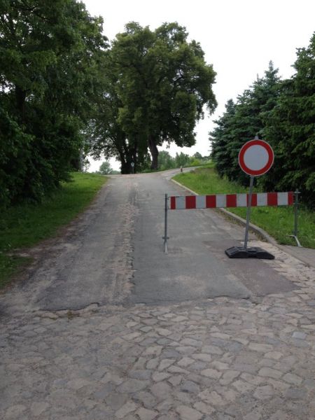files/Stadt_Burg/Bilder/Hochwasser2013/Sperrung.jpg